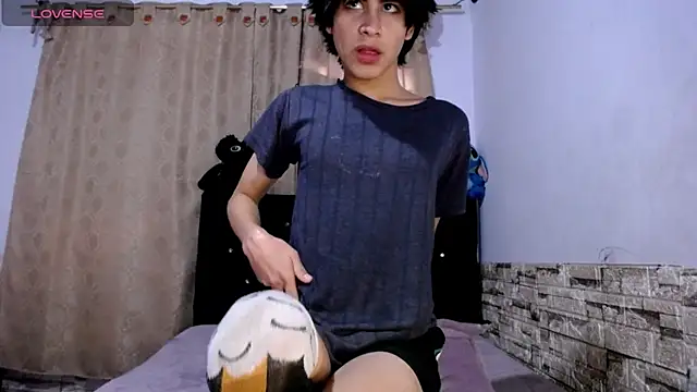 DaraKat18 online show from February 6, 2026, 10:13 pm