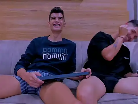 Snapshot of junior_friendss chatting on December 5, 2025, 2:20 am junior friendss online show from December 5, 2025, 2:20 am