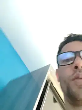 Snapshot of KayoXV chatting on November 16, 2025, 2:33 pm KayoXV online show from November 16, 2025, 2:33 pm