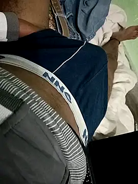 sexy couple 38 online show from November 15, 2025, 6:59 pm