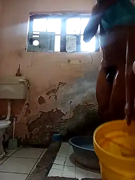 Snapshot of average_price chatting on November 16, 2025, 5:35 am average price online show from November 16, 2025, 5:35 am