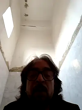 malhotra21 online show from November 27, 2025, 9:22 am