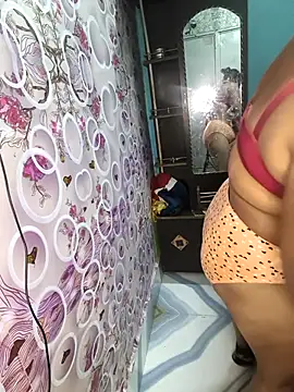 Snapshot of CUTE_BHABI_1 chatting on December 4, 2025, 4:05 pm CUTE BHABI 1 online show from December 4, 2025, 4:05 pm