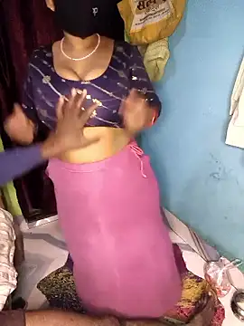 Snapshot of CUTE_BHABI_1 chatting on January 12, 2026, 3:50 pm CUTE BHABI 1 online show from January 12, 2026, 3:50 pm