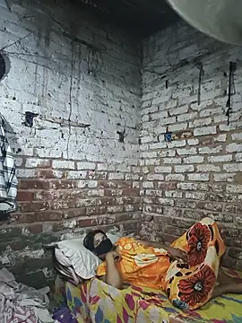 Aarushi sexy online show from July 1, 2026, 2:13 am
