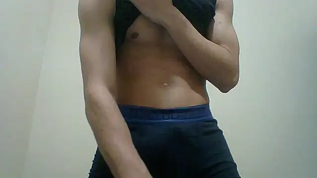 Snapshot of Osamabigdick7 chatting on March 18, 2026, 11:08 pm Osamabigdick7 online show from March 18, 2026, 11:08 pm