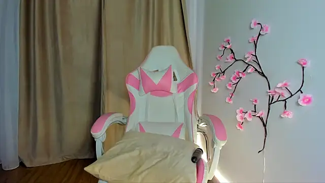 Snapshot of Anya_Belle chatting on June 10, 2026, 4:50 pm Anya Belle online show from June 10, 2026, 4:50 pm