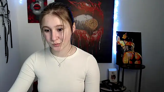 Snapshot of Milka_kamila chatting on February 25, 2026, 1:10 pm Milka kamila online show from February 25, 2026, 1:10 pm