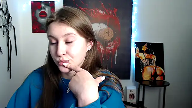 Snapshot of Milka_kamila chatting on February 26, 2026, 2:49 pm Milka kamila online show from February 26, 2026, 2:49 pm