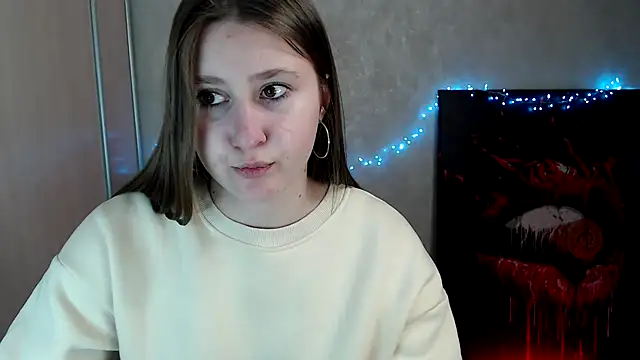 Snapshot of Milka_kamila chatting on April 6, 2026, 1:01 pm Milka kamila online show from April 6, 2026, 1:01 pm