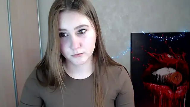 Snapshot of Milka_kamila chatting on April 13, 2026, 12:54 pm Milka kamila online show from April 13, 2026, 12:54 pm