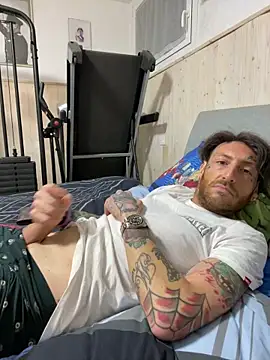 dennis89768 online show from February 15, 2026, 12:29 am