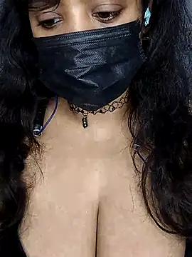 Snapshot of aliyaa9900 chatting on October 30, 2025, 7:25 pm aliyaa9900 online show from October 30, 2025, 7:25 pm