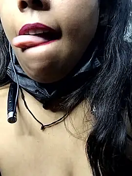 Snapshot of aliyaa9900 chatting on November 9, 2025, 7:23 pm aliyaa9900 online show from November 9, 2025, 7:23 pm