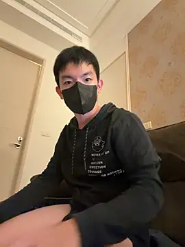 kaikai1335 online show from November 6, 2025, 2:40 pm