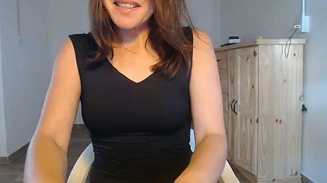 Missforever online show from February 22, 2026, 6:17 pm