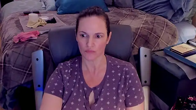 ninajaymes online show from January 14, 2025, 1:36 am