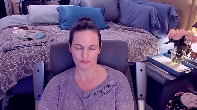 ninajaymes online show from January 24, 2025, 7:07 pm