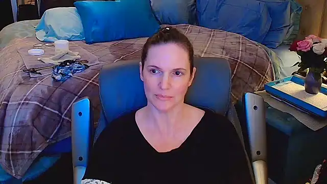 ninajaymes online show from February 1, 2025, 11:58 pm