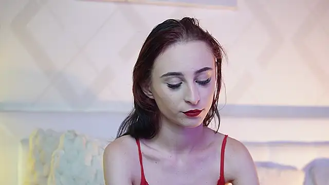 Snapshot of SaraiAngel chatting on September 28, 2025, 7:19 pm SaraiAngel online show from September 28, 2025, 7:19 pm