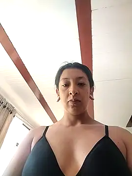 Snapshot of Coralaine_96 chatting on September 11, 2025, 3:01 pm Coralaine 96 online show from September 11, 2025, 3:01 pm