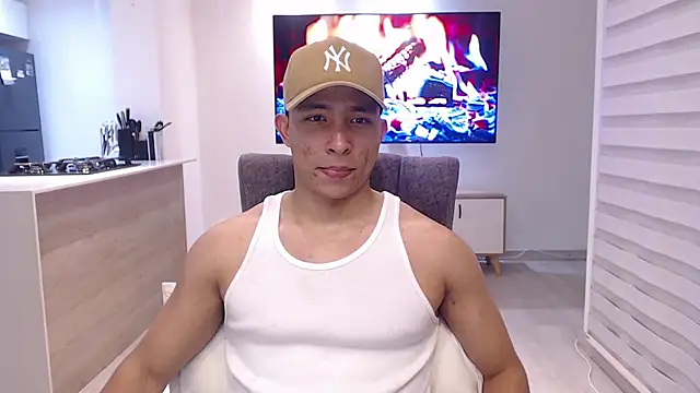 Snapshot of Auron_Demon01 chatting on September 24, 2025, 1:53 am Auron Demon01 online show from September 24, 2025, 1:53 am