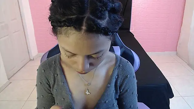 EIVIY1609 online show from December 16, 2025, 2:11 pm