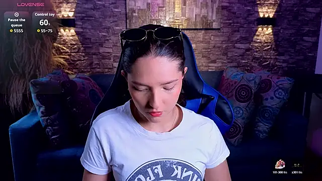 Snapshot of imrockstar chatting on December 1, 2025, 7:30 pm imrockstar online show from December 1, 2025, 7:30 pm