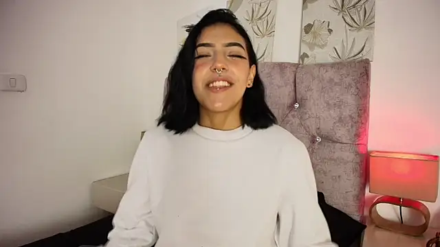 Snapshot of Dulce_Bella_ chatting on February 26, 2026, 3:38 am Dulce Bella online show from February 26, 2026, 3:38 am