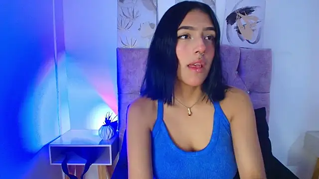 Snapshot of Dulce_Bella_ chatting on February 28, 2026, 3:40 am Dulce Bella online show from February 28, 2026, 3:40 am