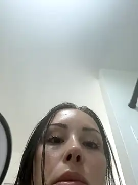 gardenxrose online show from September 11, 2025, 11:05 pm