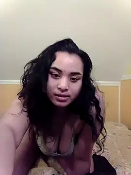 Snapshot of SoakedUpKitty- chatting on January 11, 2026, 10:48 pm SoakedUpKitty- online show from January 11, 2026, 10:48 pm