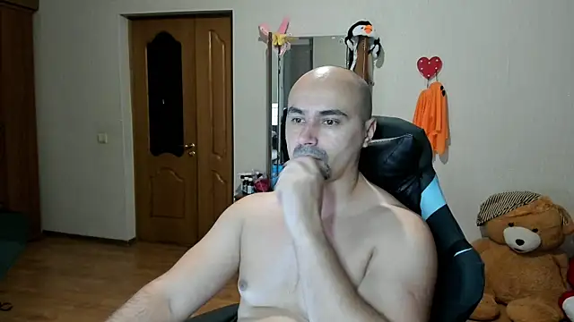 Snapshot of Gri_SH chatting on November 19, 2025, 10:32 pm Gri SH online show from November 19, 2025, 10:32 pm