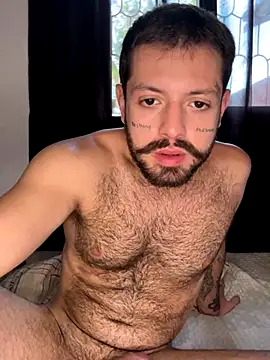 Snapshot of Luccaskonig chatting on November 24, 2025, 2:28 pm Luccaskonig online show from November 24, 2025, 2:28 pm