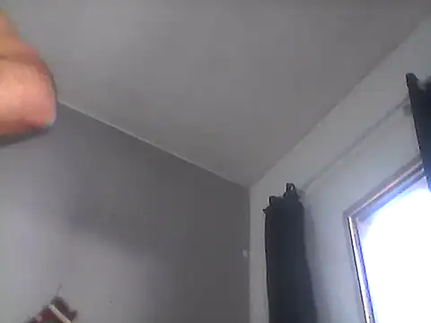 Snapshot of Luccaskonig chatting on December 14, 2025, 6:23 pm Luccaskonig online show from December 14, 2025, 6:23 pm