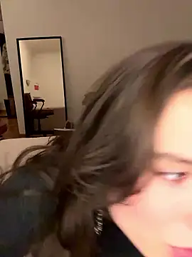 SophiiaStarr online show from January 16, 2026, 7:40 pm