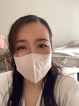 NATSUMI00 online show from October 1, 2025, 5:35 am