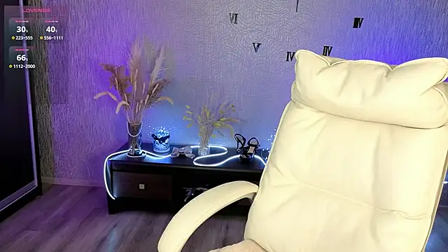 Snapshot of NikkiiStill chatting on November 29, 2025, 3:09 am NikkiiStill online show from November 29, 2025, 3:09 am