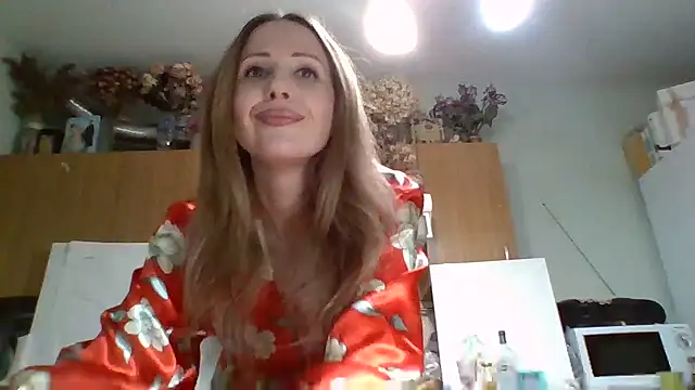 Snapshot of Tiluu1 chatting on February 17, 2026, 8:48 pm Tiluu1 online show from February 17, 2026, 8:48 pm