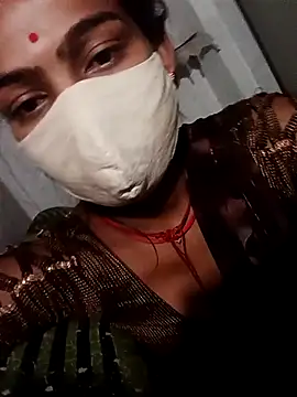 Snapshot of Sharmili_xx chatting on October 7, 2025, 11:24 pm Sharmili xx online show from October 7, 2025, 11:24 pm