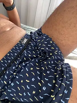 Snapshot of Hiuwee chatting on January 9, 2026, 11:13 am Hiuwee online show from January 9, 2026, 11:13 am