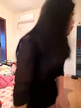 smgirls online show from October 29, 2025, 9:55 am