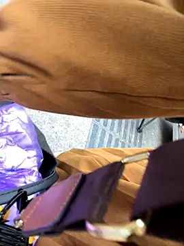 smgirls online show from October 30, 2025, 9:11 am