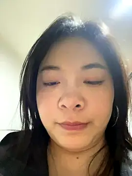 smgirls online show from November 21, 2025, 10:14 am