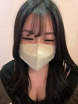 Ema-- online show from October 25, 2025, 11:07 am