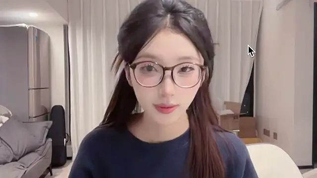 ZhaoZhao-ZM online show from October 12, 2025, 1:21 pm