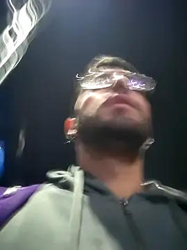 Snapshot of DanteWinter chatting on November 17, 2025, 12:27 am DanteWinter online show from November 17, 2025, 12:27 am