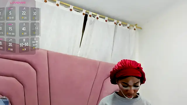 MarianRosse online show from October 27, 2025, 7:29 pm