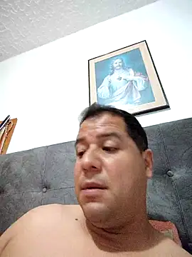 latinblack16 online show from March 19, 2026, 3:21 am