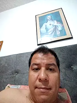 latinblack16 online show from April 6, 2026, 2:09 am